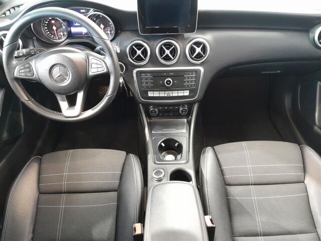 MERCEDES-BENZ A 2016 200 d A