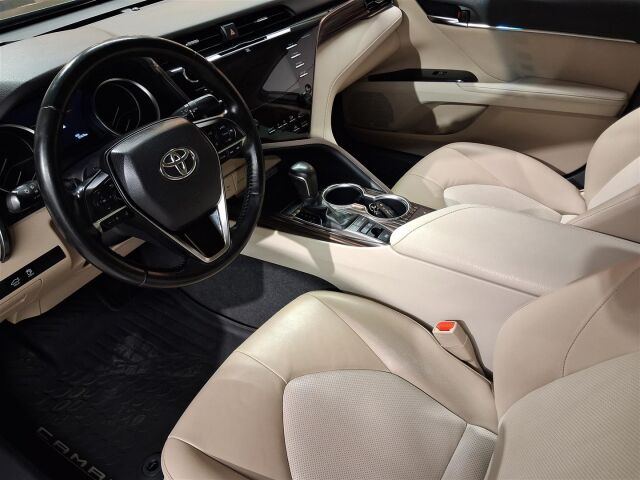 TOYOTA Camry 2019 2,5 Hybrid Premium Business