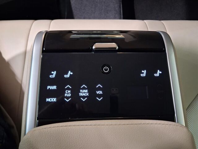 TOYOTA Camry 2019 2,5 Hybrid Premium Business