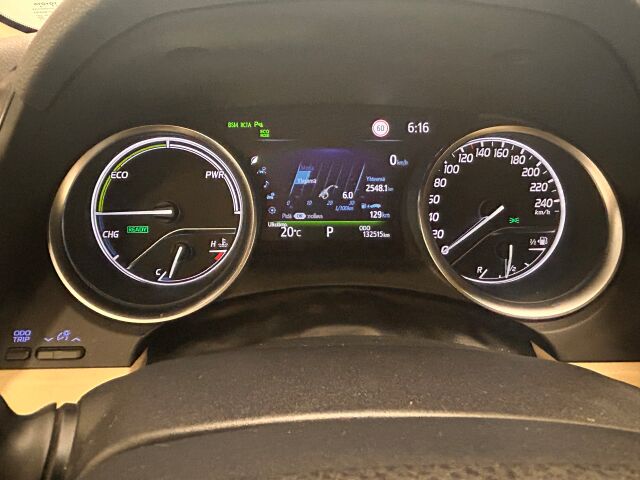 TOYOTA Camry 2019 2,5 Hybrid Style. 1. omistaja / Toyota - merkkihuollot. uudet kesä- ja talvirenkaat. 050 3622763