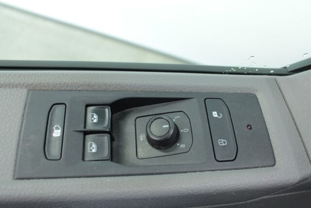 VOLKSWAGEN Transporter 2020 umpipakettiauto Pitkä 2,0 TDI 81 kW