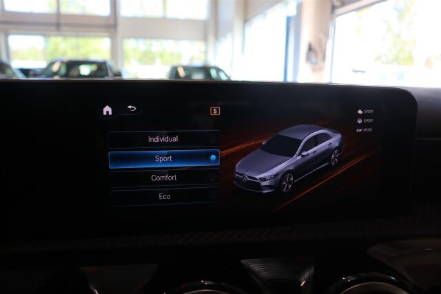 MERCEDES-BENZ A 2020 200 d 4MATIC A sedan Business Style