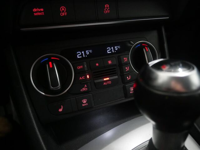 AUDI Q3 2017 Business 2,0 TDI clean diesel 110 kW quattro S tronic