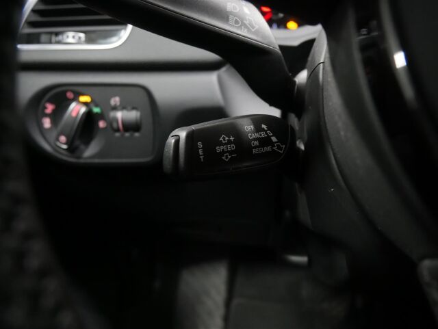 AUDI Q3 2017 Business 2,0 TDI clean diesel 110 kW quattro S tronic