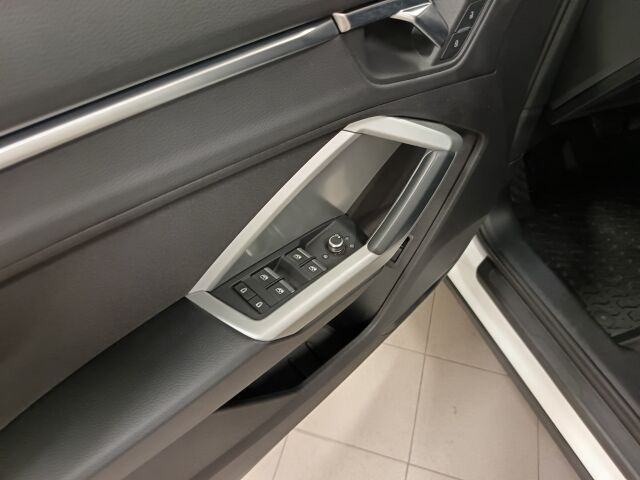 AUDI Q3 2020 Sportback Business 35 TDI 110 kW quattro S tronic**TYYLIKÄS NELIKKO KAIKILLA MAUTEILLA**