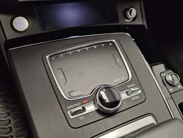 AUDI Q5 2020 55 TFSI e quattro S tronic Electrified Edition