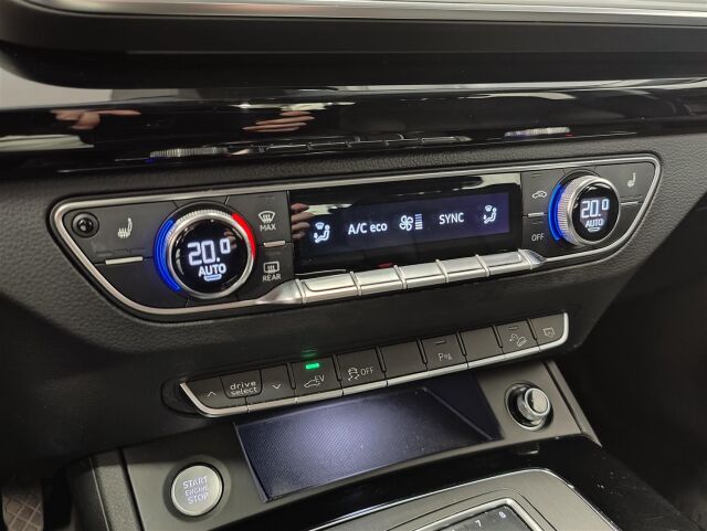 AUDI Q5 2020 55 TFSI e quattro S tronic Electrified Edition