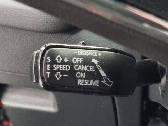 SKODA Octavia 2021 Combi 2,0 TSI RS DSG Autom. / 1 omistaja  Koukku / Matrix / P-Kamera / Navi / Webasto