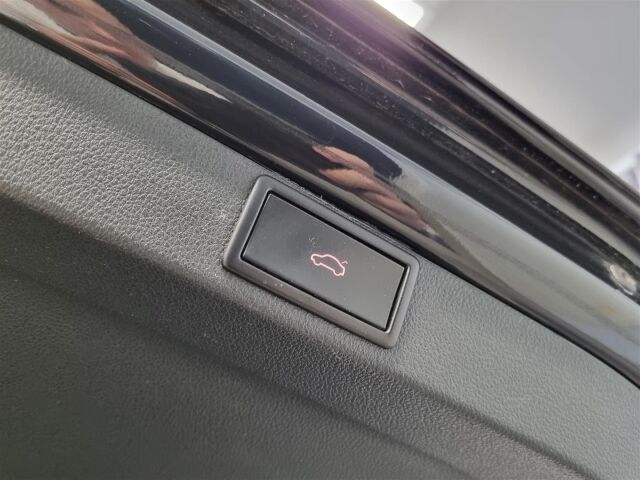 SKODA Octavia 2021 Combi 2,0 TSI RS DSG Autom. / 1 omistaja  Koukku / Matrix / P-Kamera / Navi / Webasto