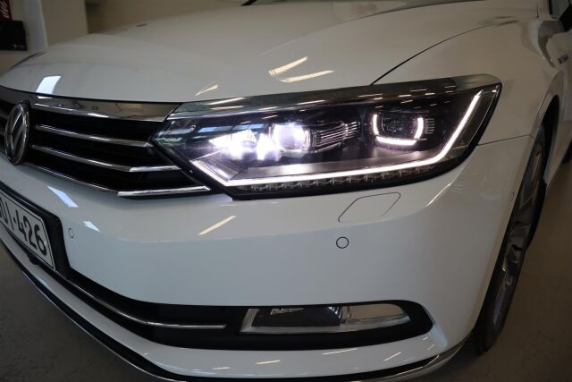VOLKSWAGEN Passat 2015 Variant Highline 2,0 TDI 140 kW (190 hv) 4MOTION DSG-automaatti