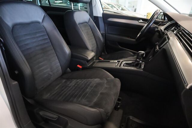 VOLKSWAGEN Passat 2015 Variant Highline 2,0 TDI 140 kW (190 hv) 4MOTION DSG-automaatti