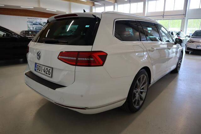 VOLKSWAGEN Passat 2015 Variant Highline 2,0 TDI 140 kW (190 hv) 4MOTION DSG-automaatti