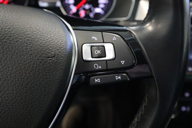 VOLKSWAGEN Passat 2015 Variant Highline 2,0 TDI 140 kW (190 hv) 4MOTION DSG-automaatti