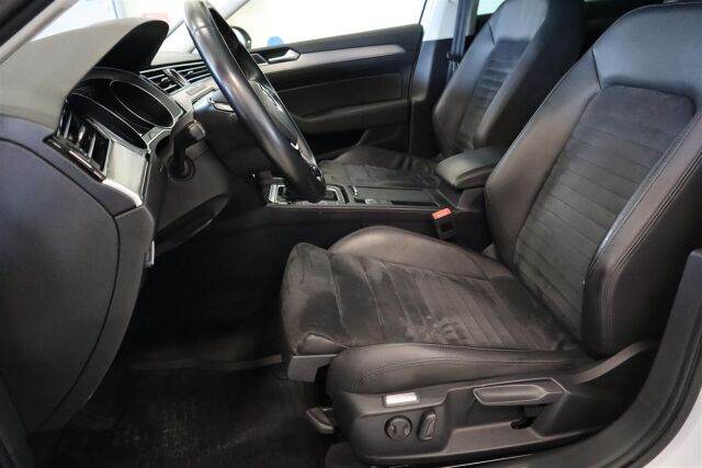 VOLKSWAGEN Passat 2015 Variant Highline 2,0 TDI 140 kW (190 hv) 4MOTION DSG-automaatti