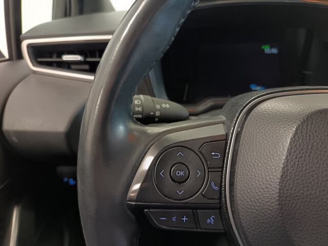 TOYOTA Corolla 2020 Touring Sports 1,8 Hybrid Active Edition**LEGENDAARINEN SUOSIKKI SOPIVASTI AJETTUNA**