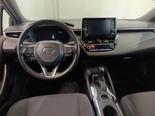 TOYOTA Corolla 2020 Touring Sports 1,8 Hybrid Active Edition**LEGENDAARINEN SUOSIKKI SOPIVASTI AJETTUNA**