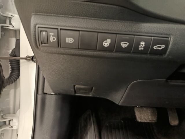 TOYOTA Corolla 2020 Touring Sports 1,8 Hybrid Active Edition**LEGENDAARINEN SUOSIKKI SOPIVASTI AJETTUNA**