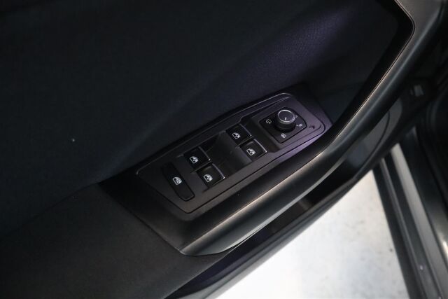 VOLKSWAGEN T-Roc 2021 Sport 1,5 TSI EVO 110 kW DSG-automaatti