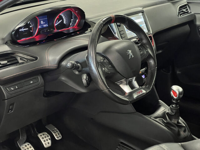 PEUGEOT 208 2013 GTI 200Hv 3ov Man 1,6i *Jakoketju vaihdettu *JBL *Panoraama *H&R Alusta *Navi *Puolinahat *Lohkolämm
