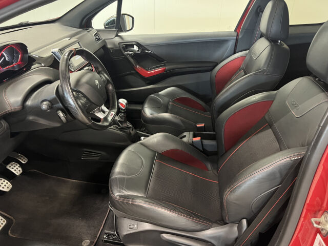 PEUGEOT 208 2013 GTI 200Hv 3ov Man 1,6i *Jakoketju vaihdettu *JBL *Panoraama *H&R Alusta *Navi *Puolinahat *Lohkolämm