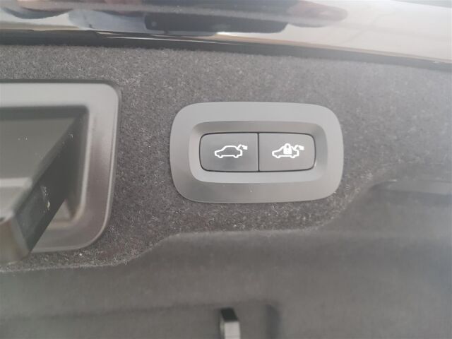 VOLVO S90 2019 T8 AWD Momentum aut