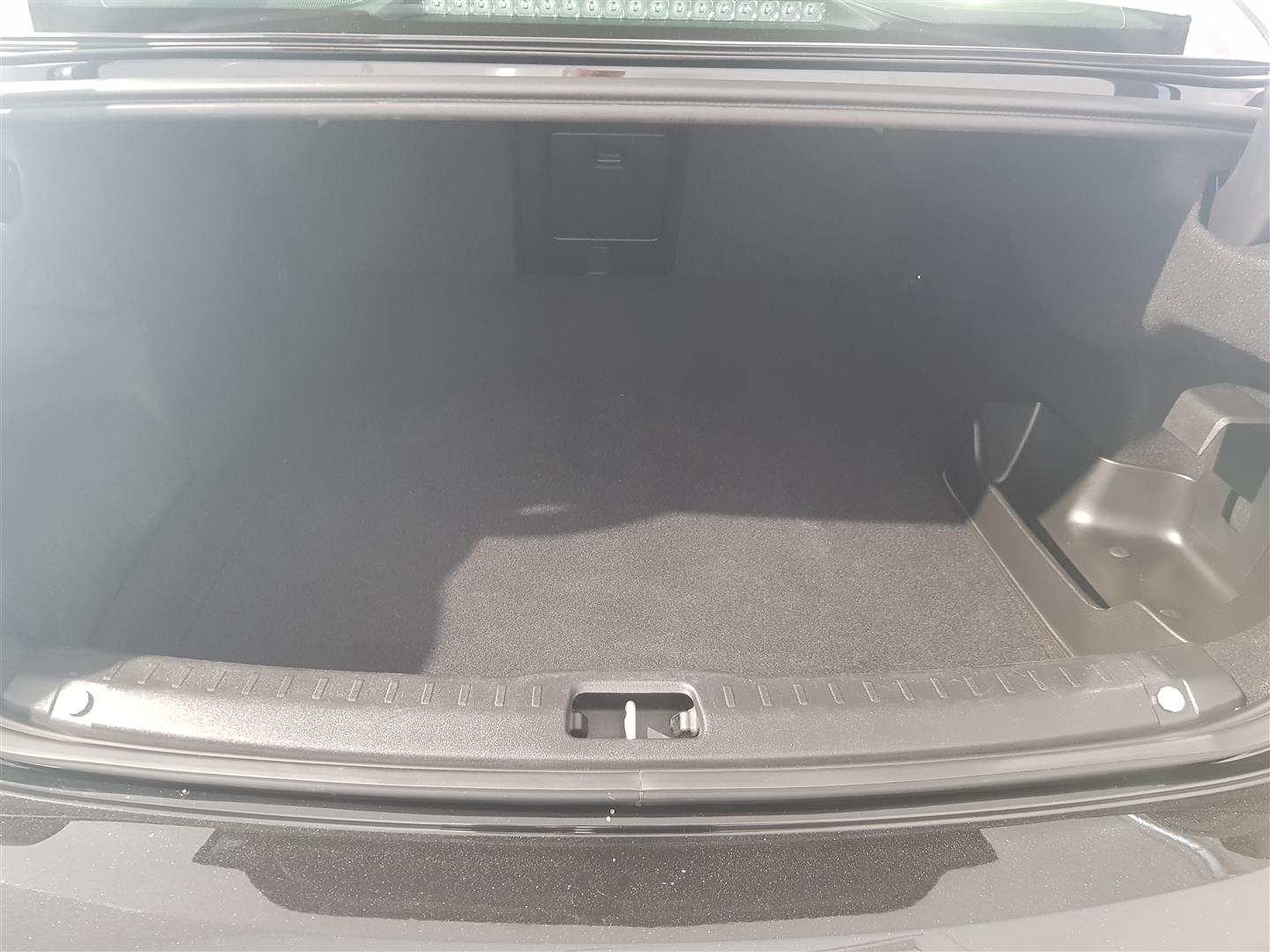 Volvo S90 T8 AWD Momentum aut 2019, kuva 6/18