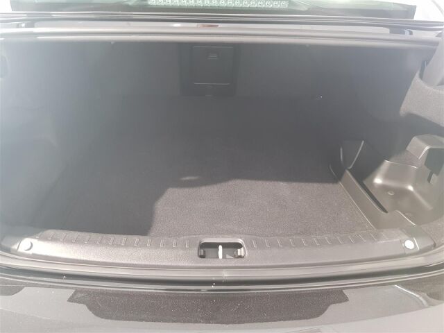 VOLVO S90 2019 T8 AWD Momentum aut