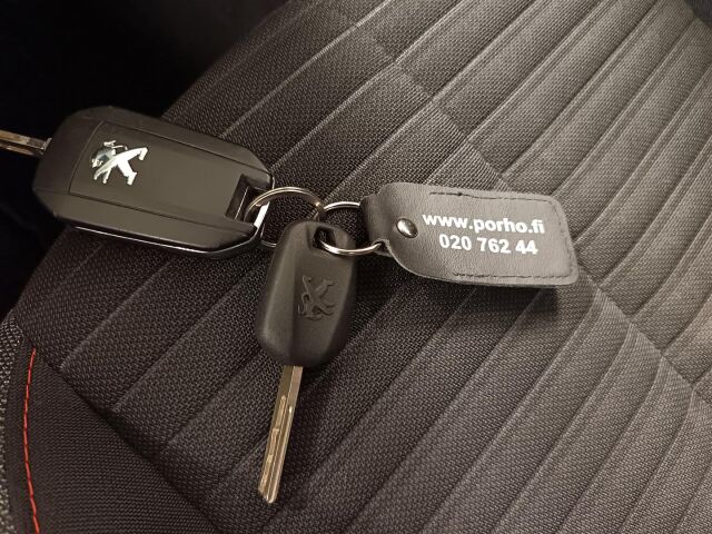 PEUGEOT 2008 2021 Active PureTech 100