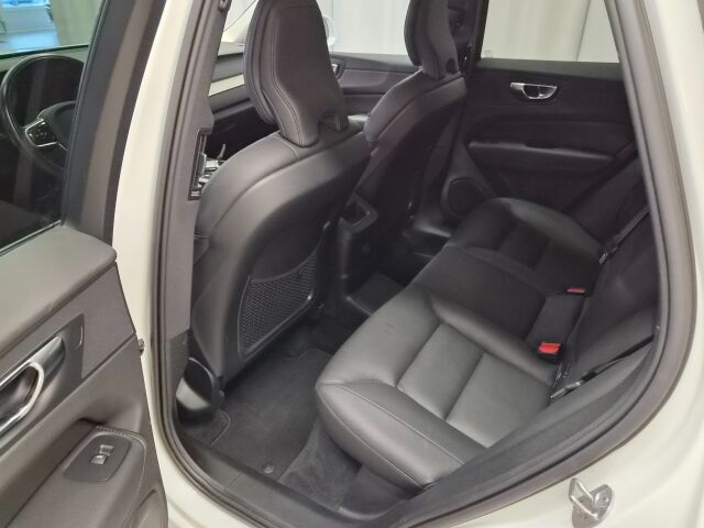 VOLVO XC60 2021 T8 TwE AWD Business Inscription aut