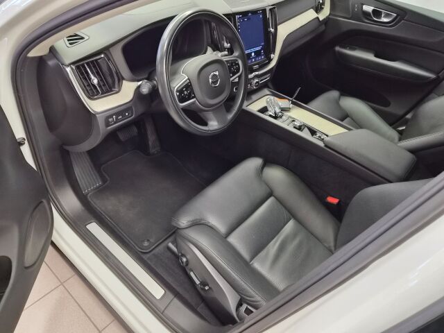 VOLVO XC60 2021 T8 TwE AWD Business Inscription aut