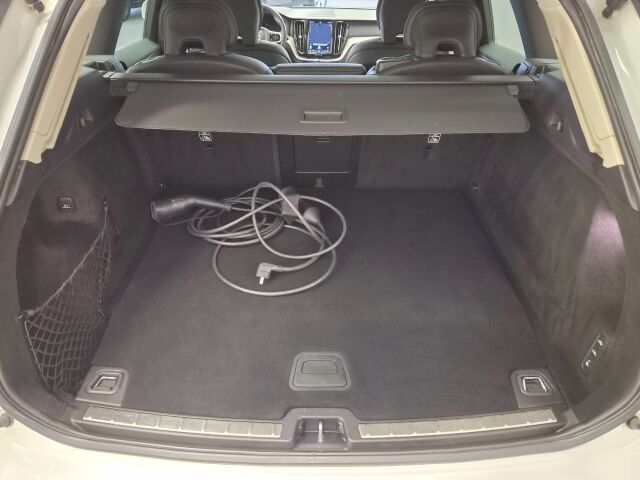 VOLVO XC60 2021 T8 TwE AWD Business Inscription aut