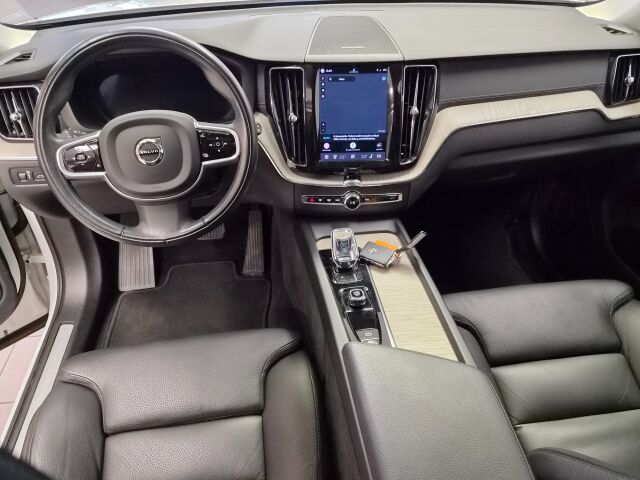 VOLVO XC60 2021 T8 TwE AWD Business Inscription aut