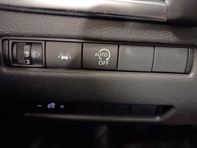 NISSAN Qashqai 2022 MHEV 140 6M/T 2WD N-Connecta