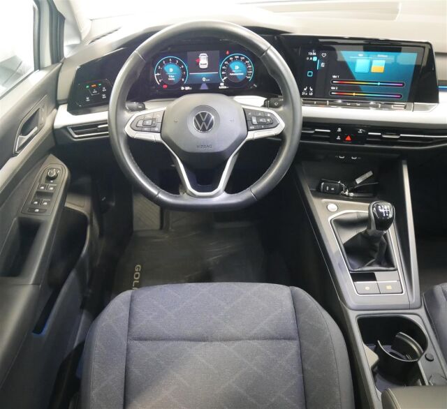 VOLKSWAGEN Golf 2022 Comfort 1,0 TSI 81 kW, 1-omisteinen, alv.väh.kelpoinen, webasto!