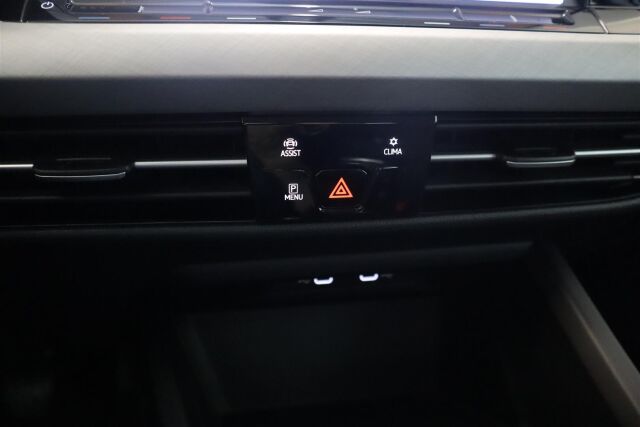 VOLKSWAGEN Golf 2023 Comfort 1,0 TSI 81 kW