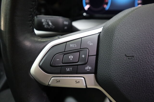 VOLKSWAGEN Golf 2022 Comfort 1,0 TSI 81 kW