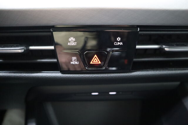 VOLKSWAGEN Golf 2022 Comfort 1,0 TSI 81 kW