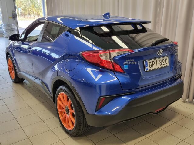 TOYOTA C-HR 2017 1,8 Hybrid Active