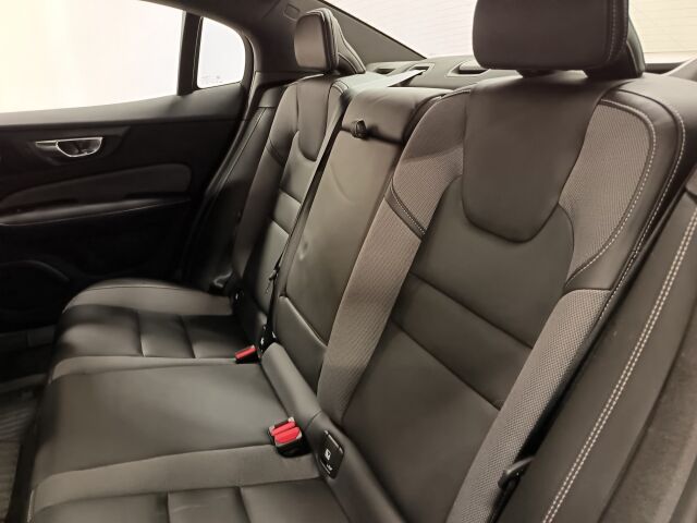 VOLVO S60 2023 T8 AWD Long Range High Performance Plus Dark aut
