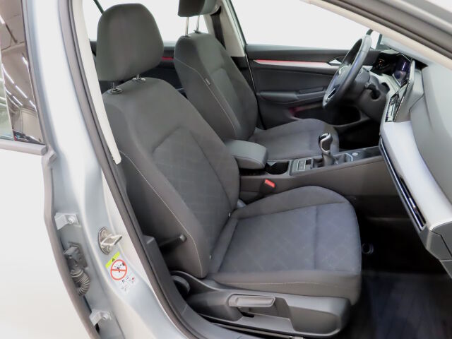 Volkswagen Golf 2023 Variant Comfort 1,0 TSI 81 kW