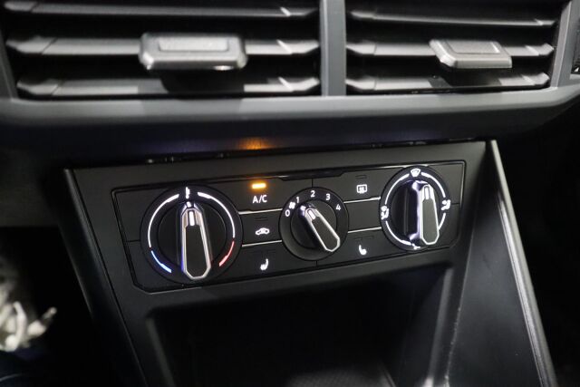 VOLKSWAGEN Taigo 2023 Comfort 1,0 TSI 70 kW