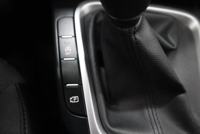 Kia Ceed 2025 1,0 T-GDI 100hv LX 5D