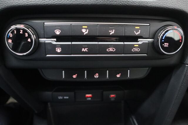 Kia Ceed 2025 1,0 T-GDI 100hv LX 5D