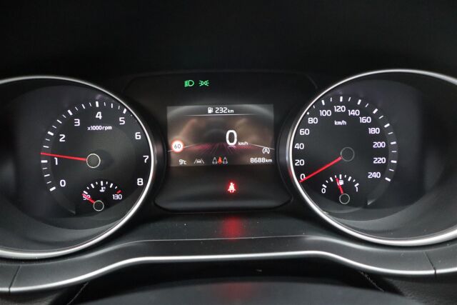 Kia Ceed 2025 1,0 T-GDI 100hv LX 5D