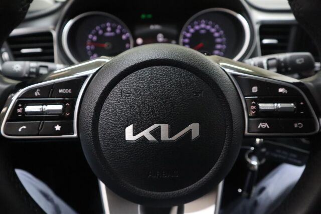 Kia Ceed 2025 1,0 T-GDI 100hv LX 5D