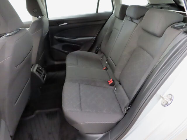 Volkswagen Golf 2023 Variant Comfort 1,0 TSI 81 kW