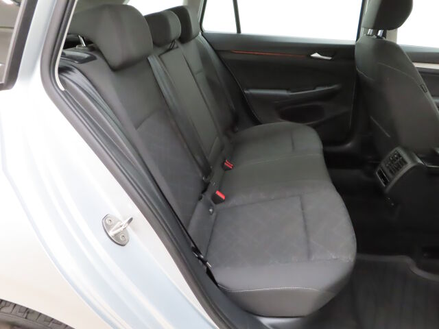Volkswagen Golf 2023 Variant Comfort 1,0 TSI 81 kW