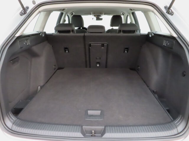 Volkswagen Golf 2023 Variant Comfort 1,0 TSI 81 kW