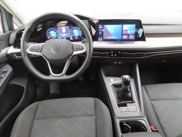 Volkswagen Golf 2023 Variant Comfort 1,0 TSI 81 kW