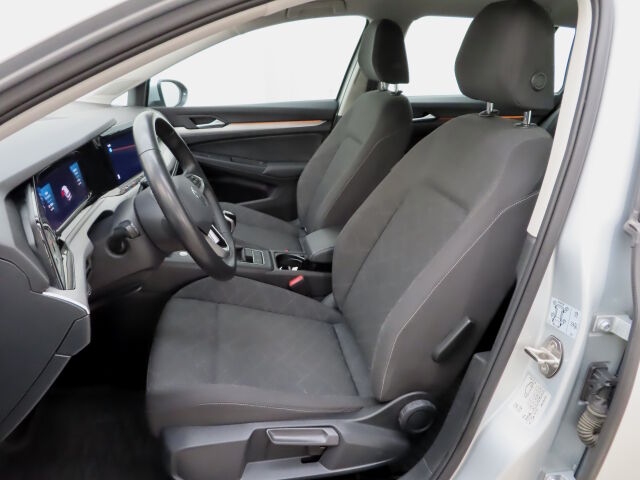 Volkswagen Golf 2023 Variant Comfort 1,0 TSI 81 kW